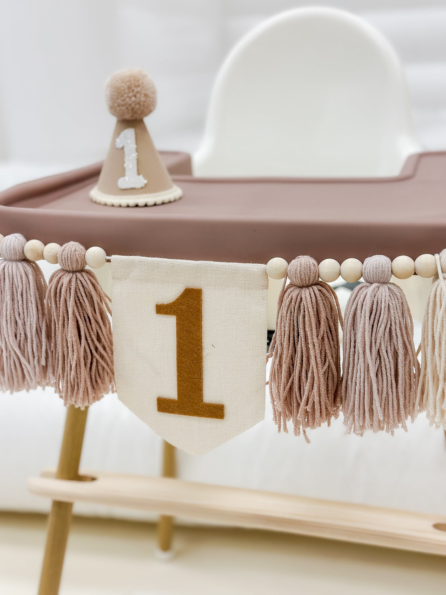 1ST BIRTHDAY HIGH CHAIR RENTAL