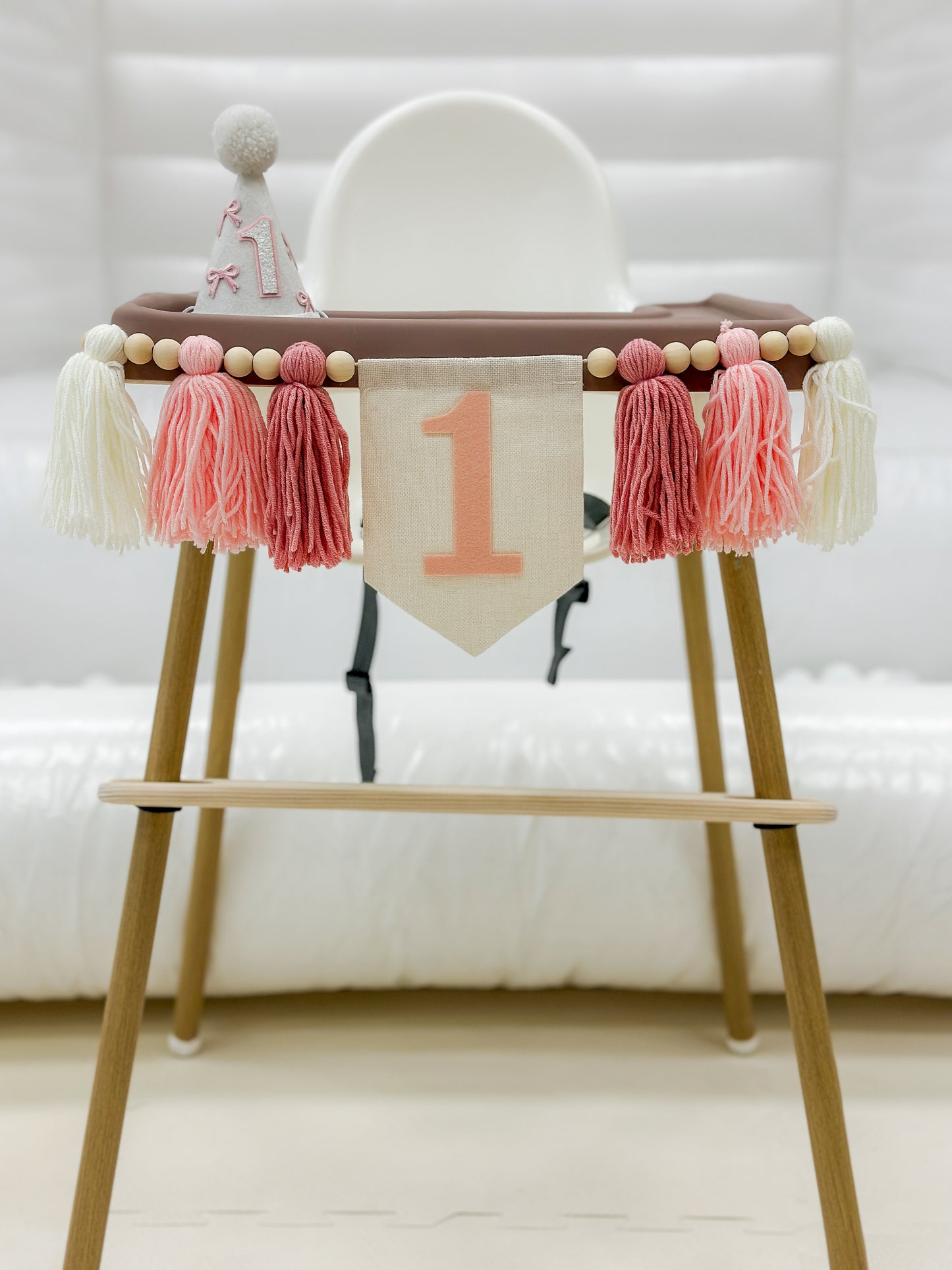 1ST BIRTHDAY HIGH CHAIR RENTAL