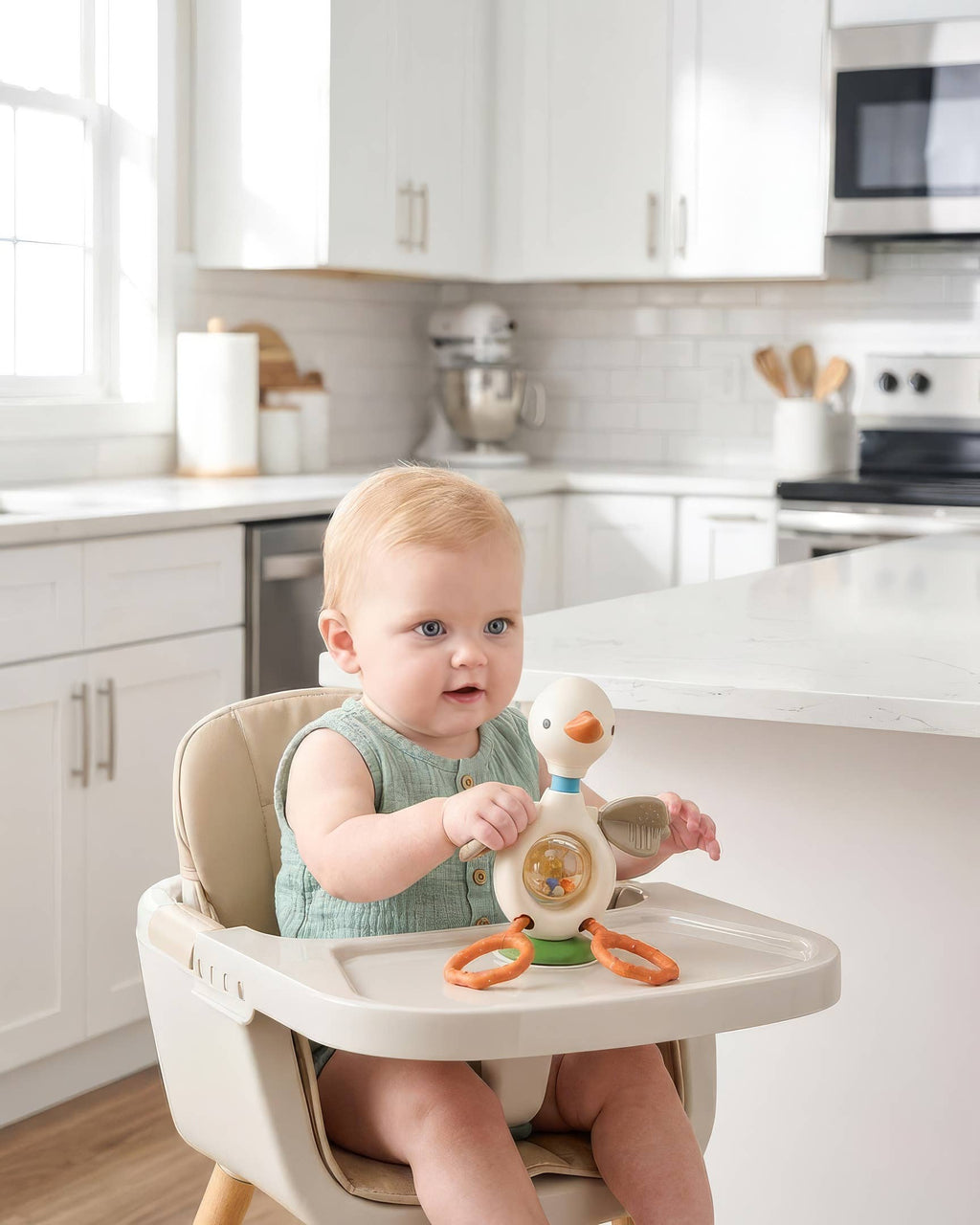 Itzy Twist & Bop™ - High Chair Goose