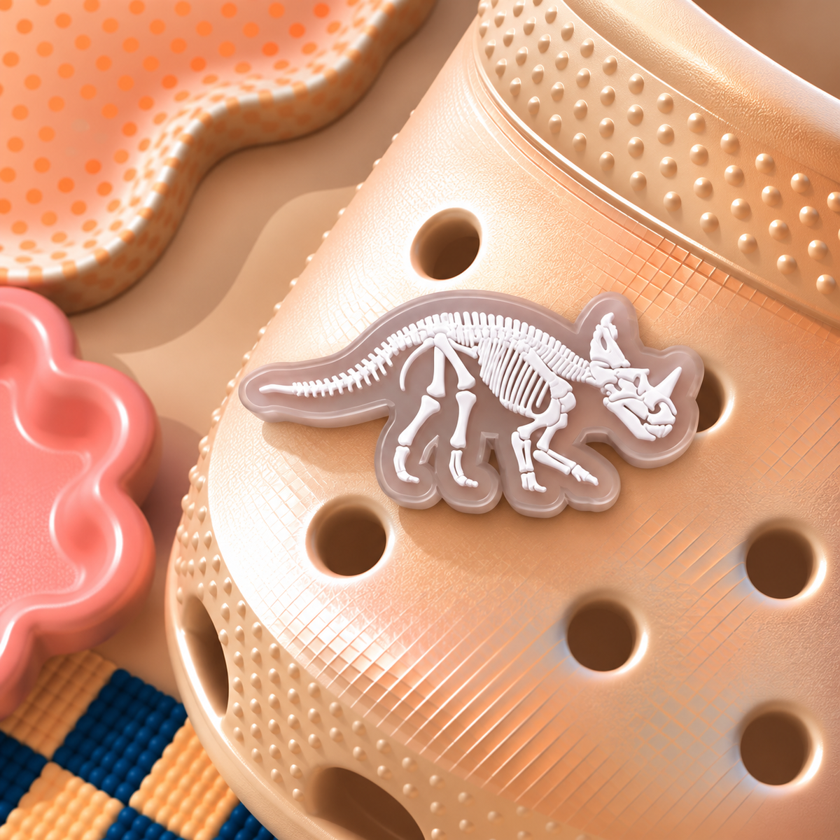 CROC Charm - Glow in the dark - Monoclonius (white)